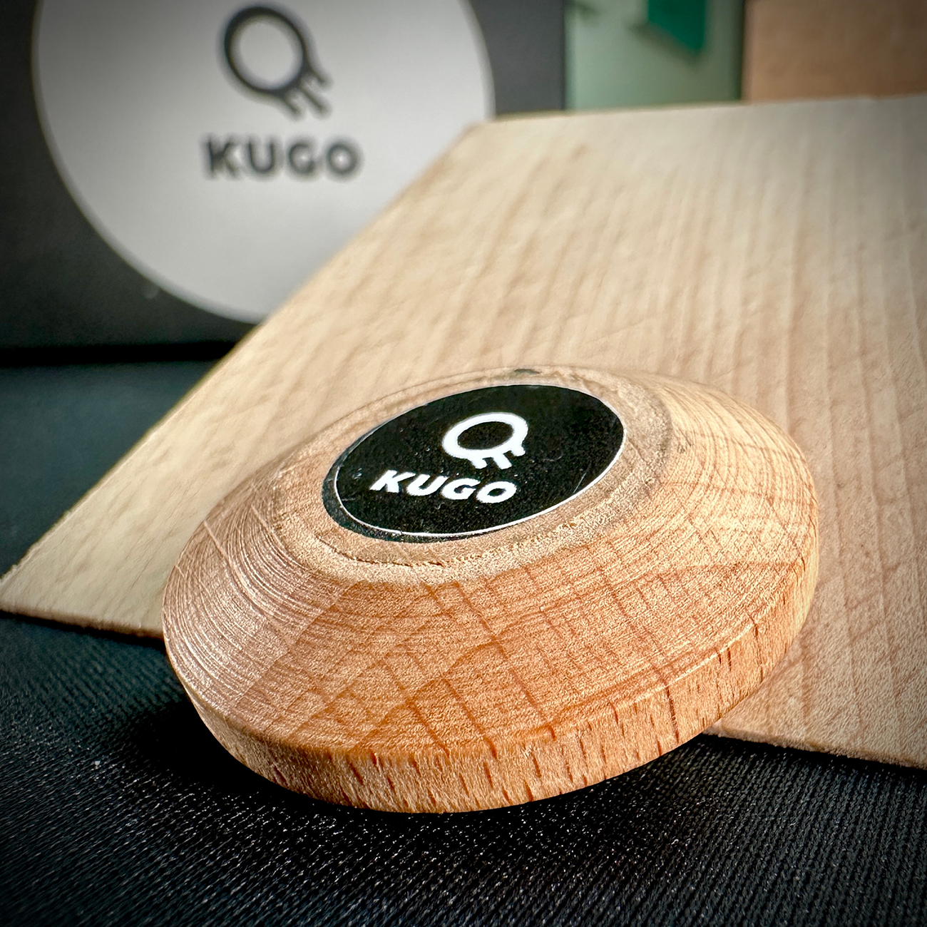 Kugo Puck Image © Board Game Review UK