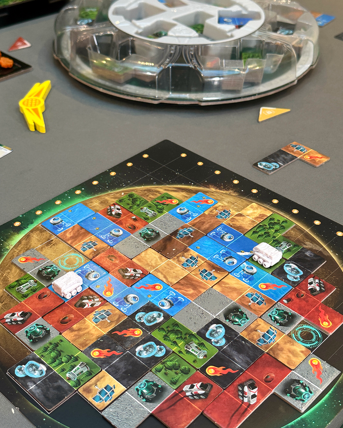 Planet Unknown Board Game Review Overview Photo